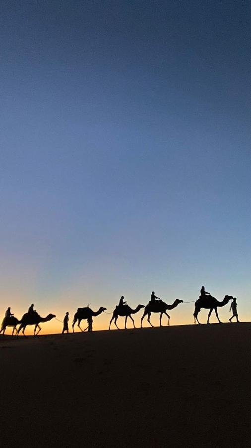 Caravanserai Luxury Desert Tented Camp Мерзуга Екстер'єр фото