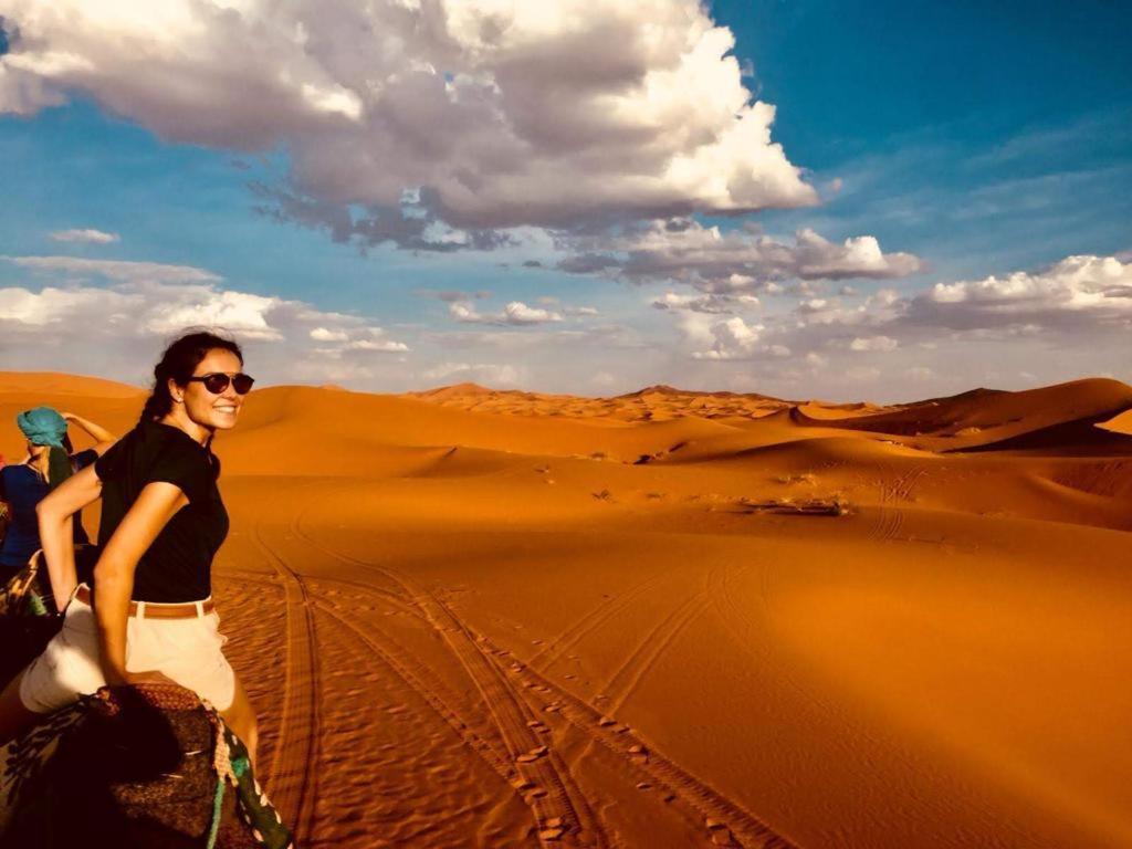 Caravanserai Luxury Desert Tented Camp Мерзуга Екстер'єр фото